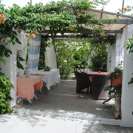 Karmik Concept Pension Afantou Exterior photo