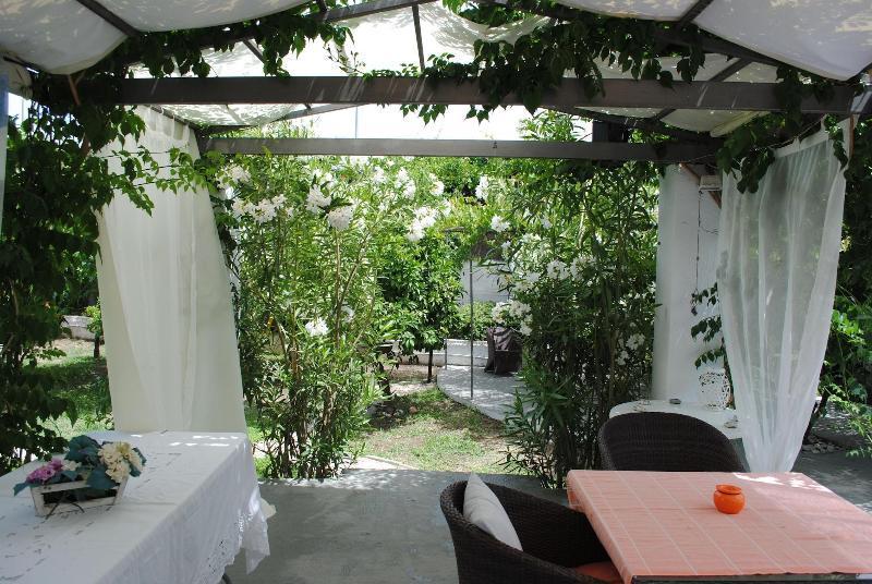 Karmik Concept Pension Afantou Exterior photo